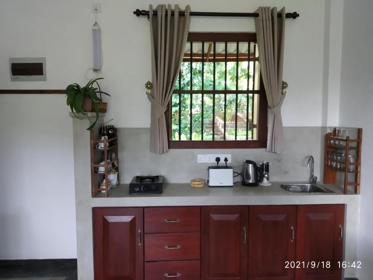 Guruwaththa Eco Lodge Hikkaduwa Exterior photo