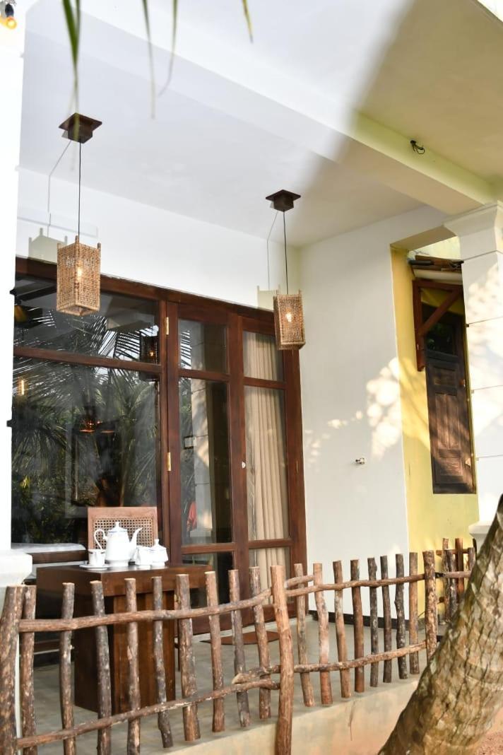 Guruwaththa Eco Lodge Hikkaduwa Exterior photo
