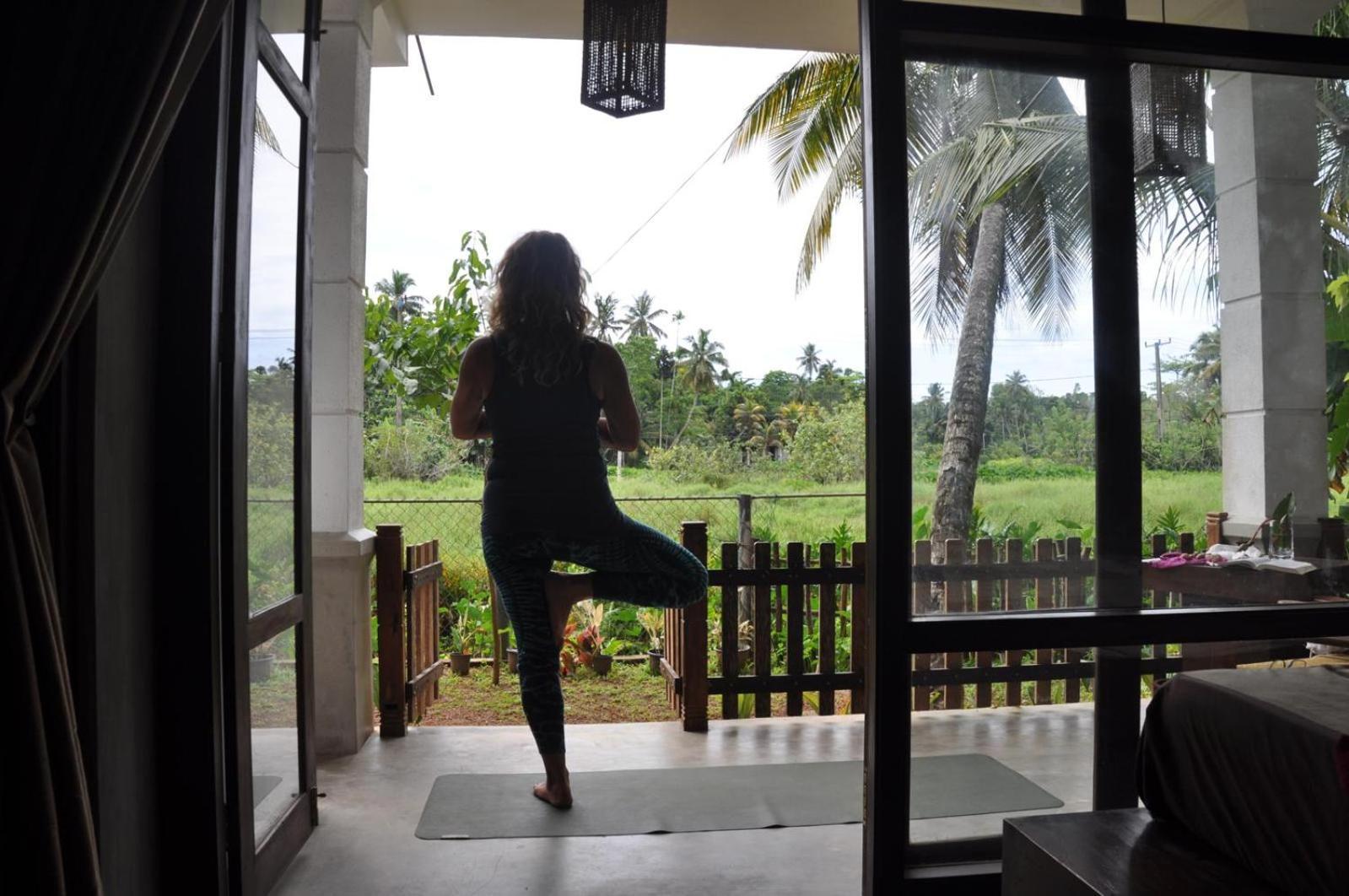Guruwaththa Eco Lodge Hikkaduwa Room photo