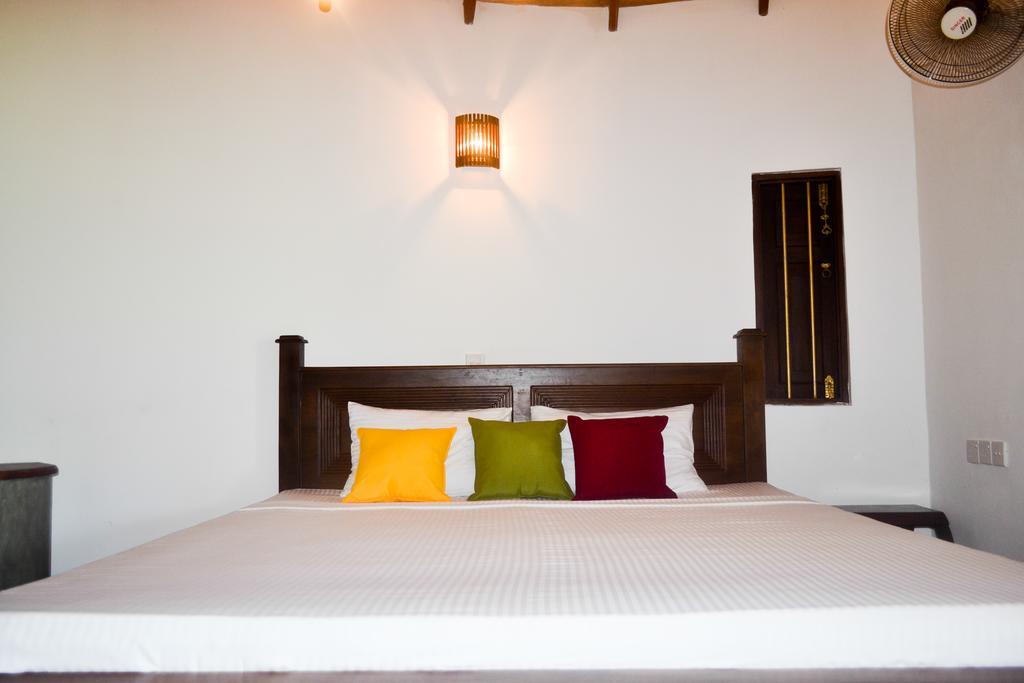 Guruwaththa Eco Lodge Hikkaduwa Exterior photo